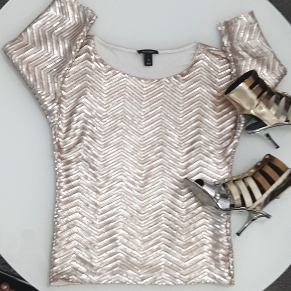 White House Black Market relaxed sequin top - Picture 2 of 11